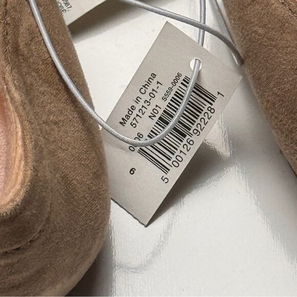 Old Navy  Pointed Toe Low Heel  D'Orsay Flats Sz 6 - Picture 4 of 7